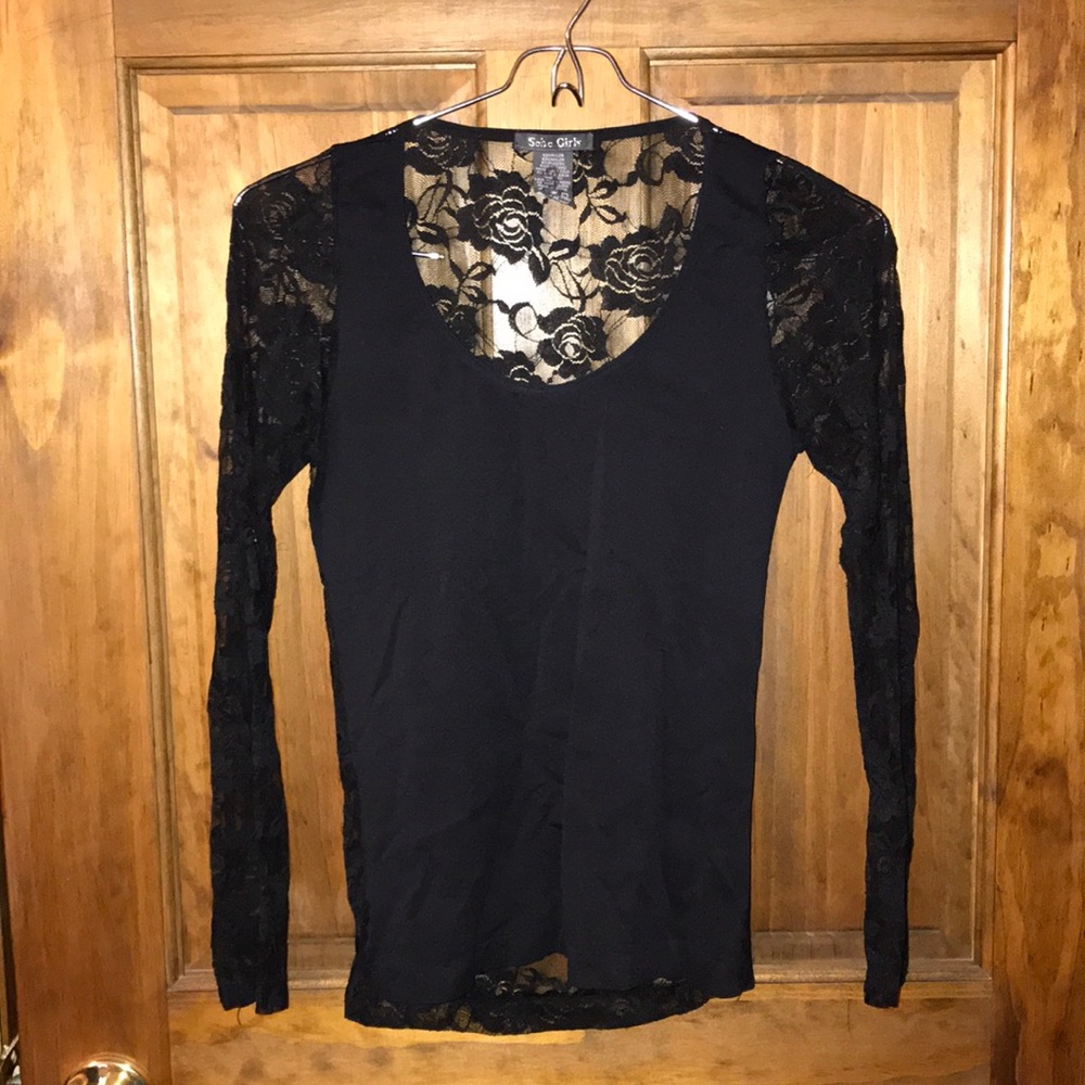 Black lace quarter sleeve